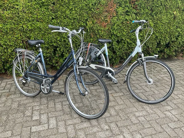 Gazelle damesfiets (2x) - afbeelding 1 van  14