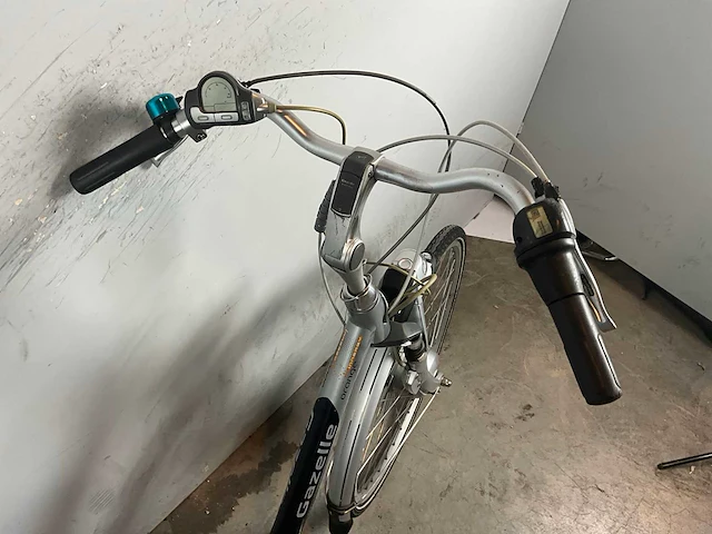 Gazelle orange elektrische fiets - afbeelding 11 van  12
