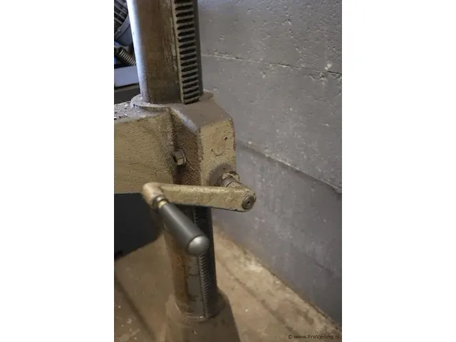 Gb kolomboormachine met machineklem - afbeelding 4 van  9