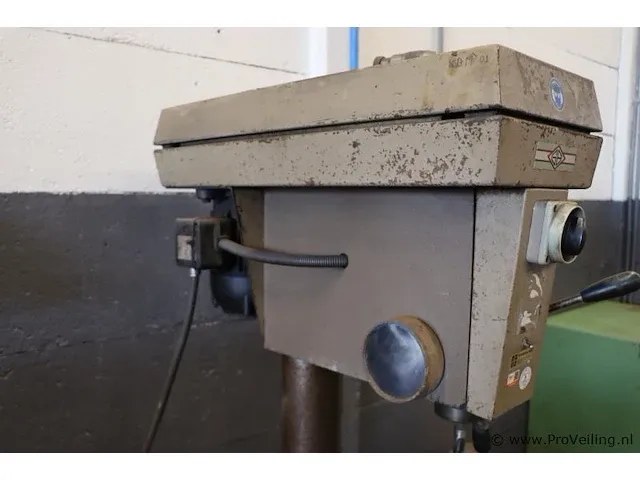 Gb kolomboormachine met machineklem - afbeelding 6 van  9