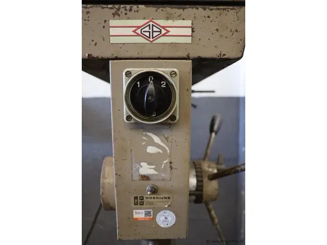 Gb kolomboormachine met machineklem - afbeelding 7 van  9