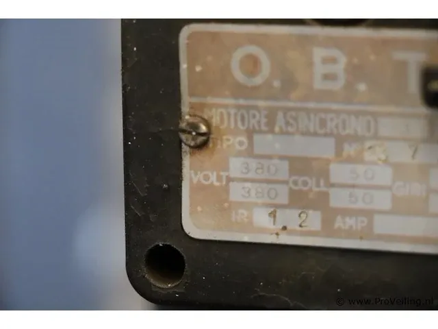 Gb kolomboormachine met machineklem - afbeelding 8 van  9