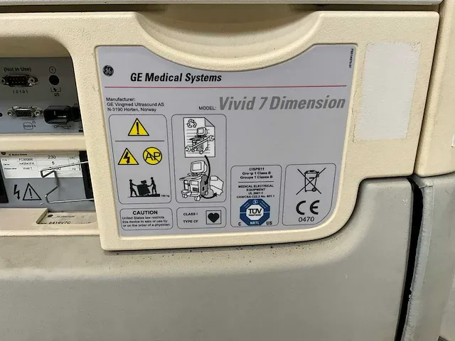 Ge - vivid 7 dimension - echografie apparaat - 2006 - afbeelding 9 van  11