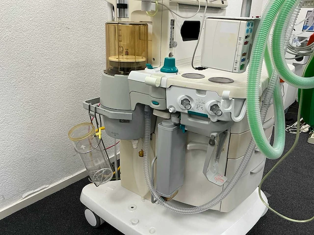 Ge healthcare aisys carestation anesthesie toestel incl. gas-module - afbeelding 3 van  13