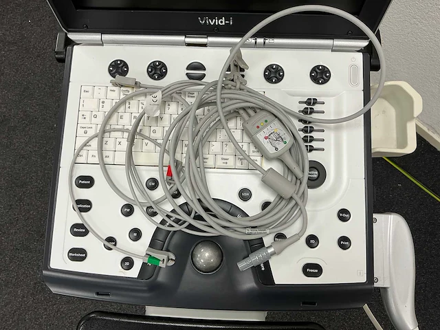 Ge healthcare vivid-i echocardiografie toestel - afbeelding 8 van  9