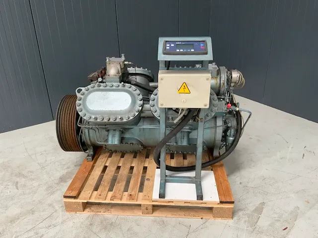Gea/grasso 810 koelcompressor nh3 - afbeelding 2 van  8