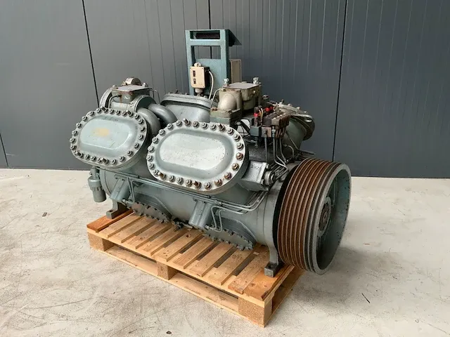 Gea/grasso 810 koelcompressor nh3 - afbeelding 6 van  8
