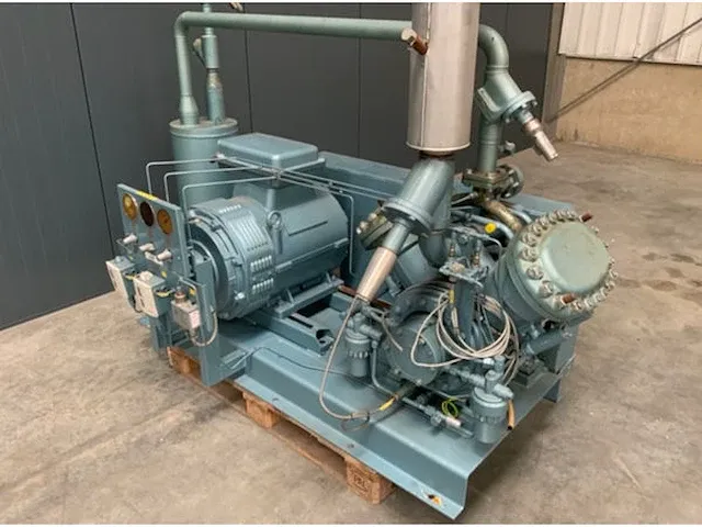 Gea/grasso rc49 koelcompressor - afbeelding 3 van  5
