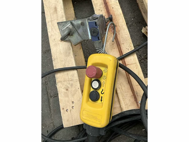 Geba lift 200 standaard bouwlift - afbeelding 2 van  11