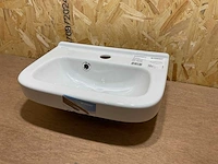 Geberit 300 basic fontein - 1 kraangat - met overloop (3x) - afbeelding 1 van  6