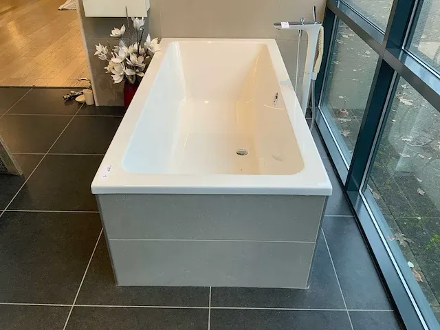 Geberit acanto ligbad - afbeelding 2 van  7