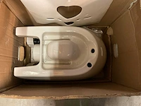 Geberit aquaclean tuma classic douche wc met witte deksel en rimfree toilet - afbeelding 4 van  8