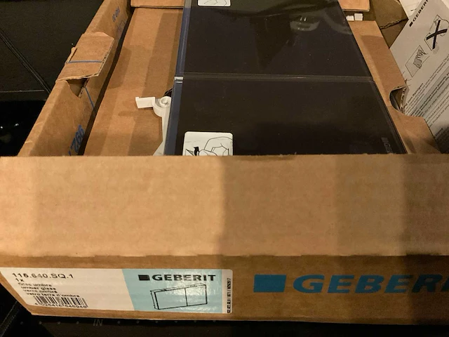 Geberit sigma 60 bedieningsplaat umbra glas umbra glas 115.640.sq.1 - afbeelding 2 van  3