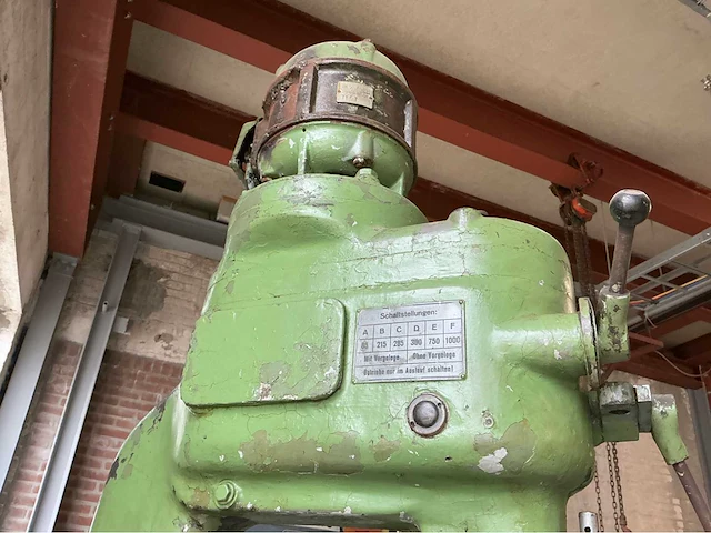 Gebr. reinhold gera, georg stenzel berlin kolomboormachine met machinebankklem - afbeelding 13 van  26