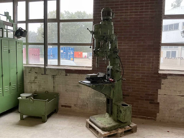 Gebr. reinhold gera, georg stenzel berlin kolomboormachine met machinebankklem - afbeelding 26 van  26