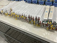 Gebruikte led strip inclusief voorschakelapparaat en kunststof kap (80x) - afbeelding 3 van  10