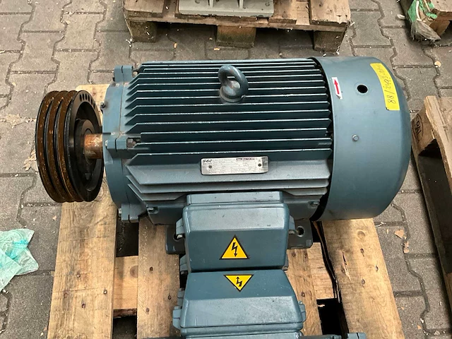 Gec inductie elektromotor (2x) - afbeelding 2 van  5