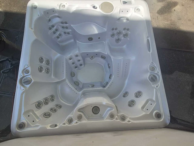 Gecko 6 persoons amerikaans jacuzzi en buitenspa - afbeelding 7 van  12
