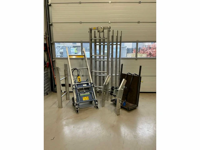 Geda - 2022 - standard 200 - ladderlift - afbeelding 3 van  8