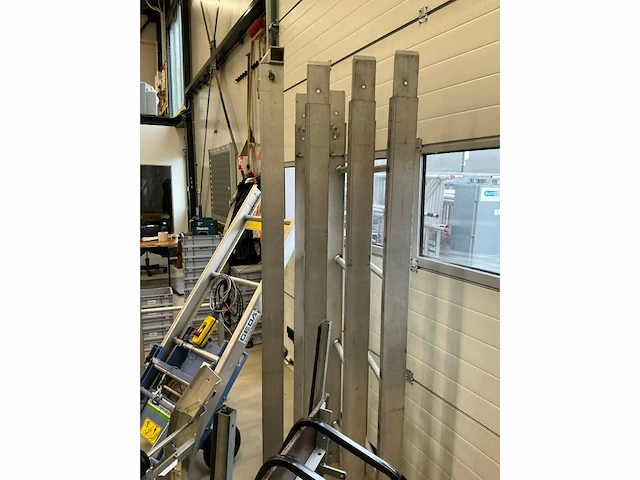 Geda - 2022 - standard 200 - ladderlift - afbeelding 6 van  8