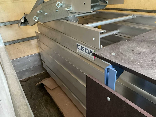 Geda lift 250 comfort 16m ladderlift - afbeelding 8 van  8