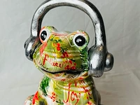 Gedecoreerd kikker sculptuur - afbeelding 2 van  5