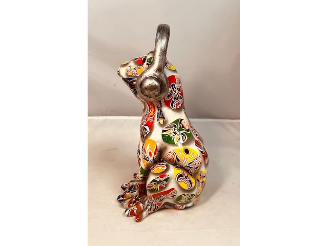 Gedecoreerd kikker sculptuur - afbeelding 4 van  5