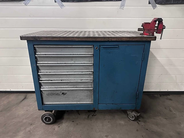 Gedore - 1504 - bankschroef - gereedschapswagen - afbeelding 1 van  3