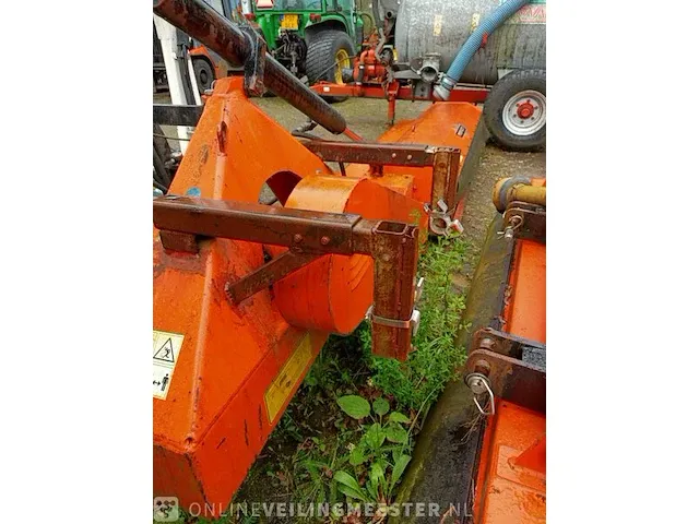 Gedragen klepelmaaier van wamel perfect, zf2-210, bouwjaar 2013 - afbeelding 9 van  11