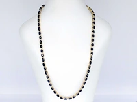 Geelgouden collier met diamanten en saffier - afbeelding 3 van  10