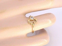 Geelgouden design ring met natuurlijke diamant - afbeelding 2 van  7