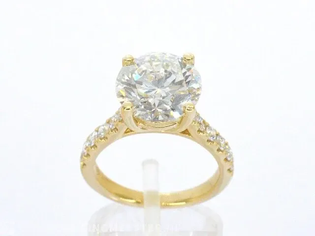 Geelgouden diamanten solitair ring met een grote diamant van 5.00 carat - afbeelding 1 van  9