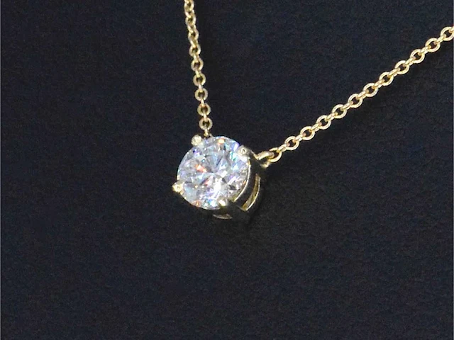 Geelgouden halsketting met een diamant van 0.50 carat - afbeelding 1 van  8