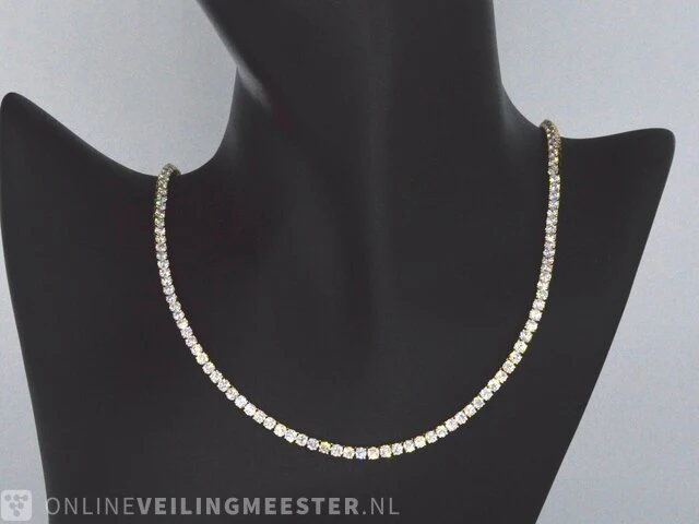 Geelgouden tenniscollier met 14.77 carat briljant geslepen diamant - afbeelding 1 van  7