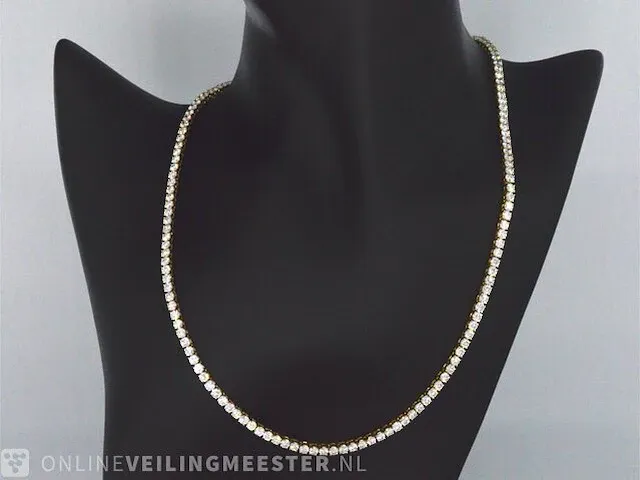 Geelgouden tenniscollier met 14.77 carat briljant geslepen diamant - afbeelding 2 van  7