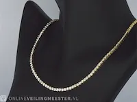 Geelgouden tenniscollier met 14.77 carat briljant geslepen diamant - afbeelding 4 van  7