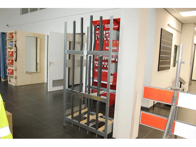 Gegalvaniseerd voorraadrek afm. 106 x 64 x 200cm - afbeelding 1 van  2