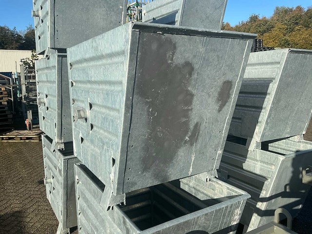 Gegalvaniseerde stapelbare kantelbak (5x) met traverse - afbeelding 3 van  14