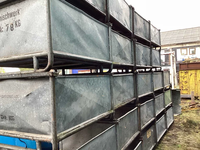 Gegalvaniseerde stapelbare kratten - 1200x1000x650 mm - stacking crates (100x) - afbeelding 4 van  4