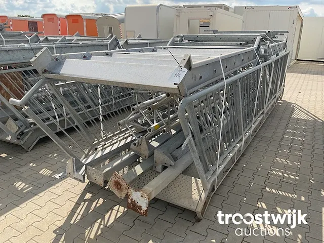 Gegalvaniseerde trap - afbeelding 4 van  8