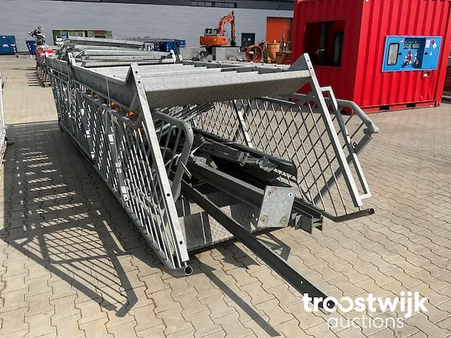 Gegalvaniseerde trap - afbeelding 1 van  7