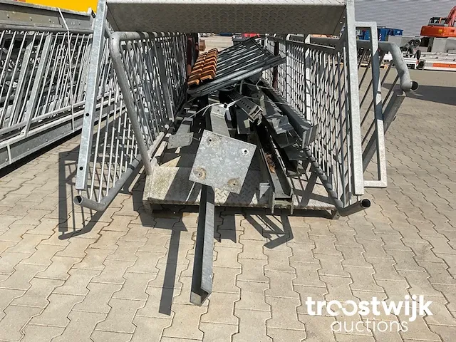 Gegalvaniseerde trap - afbeelding 7 van  7