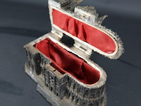 Gegoten kolnerdom als kist - afbeelding 3 van  5