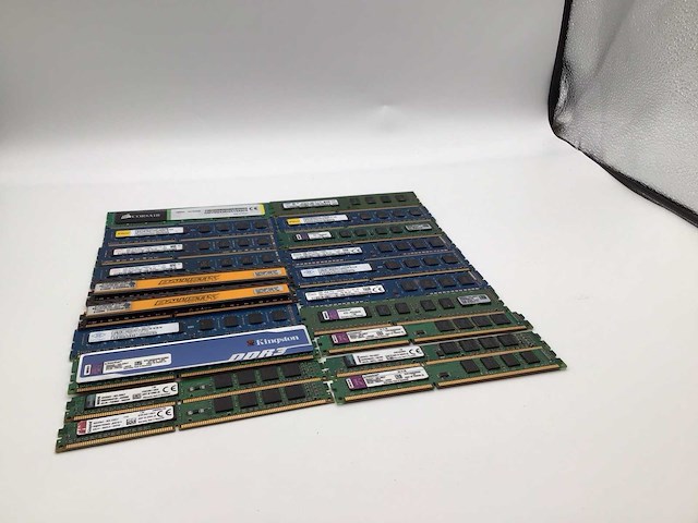 Geheugen module 4gb ddr3 computeronderdeel (20x) - afbeelding 1 van  3