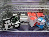 Gehoorbeschermers o.a. 3m en oxxa in diverse uitvoeringen 11 stuks. excl. draadmand - afbeelding 1 van  2