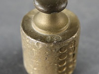 Geijkt bronzen gewicht - afbeelding 2 van  3