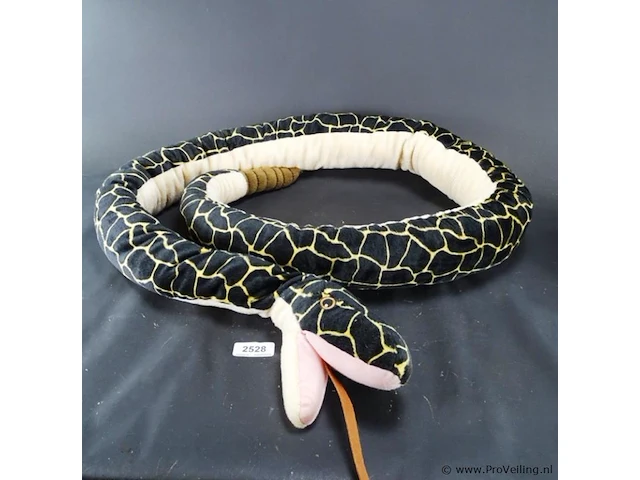 Geinige meer dan 2 meter lange pluchen slang schoon - afbeelding 1 van  5