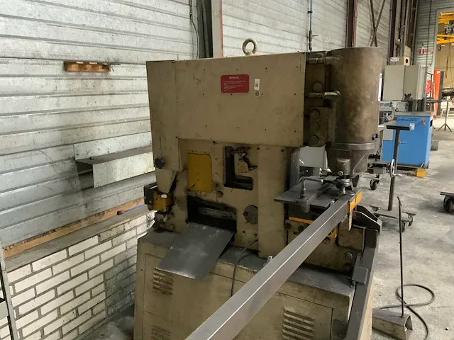 Geka - hydracrop - pons-nibbelmachine - afbeelding 13 van  15