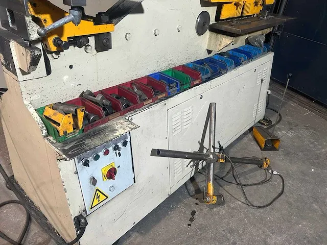 Geka - hydracrop 100/sd - ponsmachine - afbeelding 2 van  12