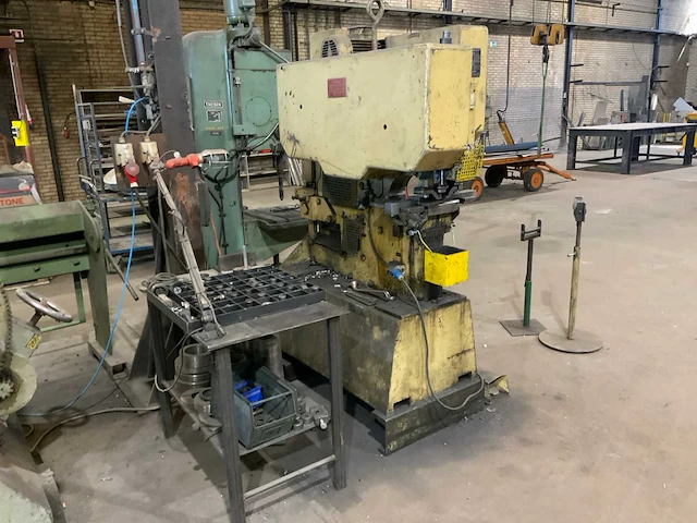 Geka cep/11h pons- en knipmachine - afbeelding 5 van  11